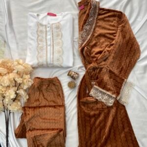 Très élégante REF 16031