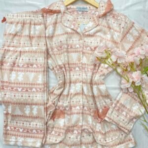 Élégante même à la maison REF 5904